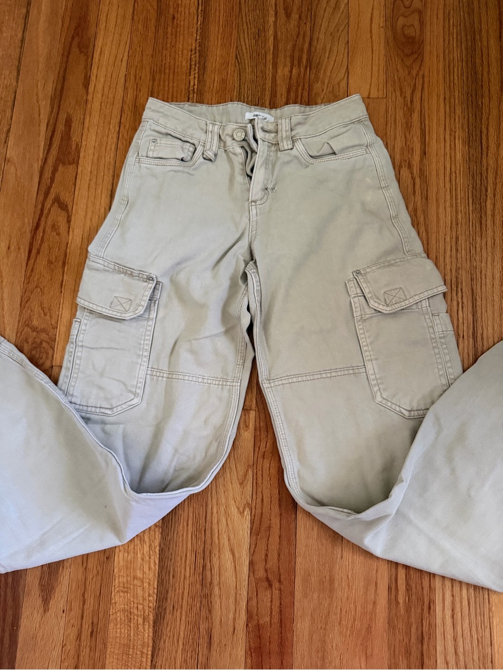 Garage Women's Boyfriend Cargo Jeans in Light Beige